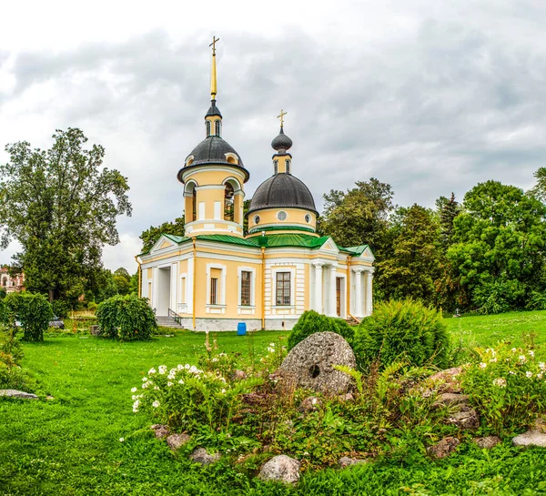 Church Holy Life Giving Trinity View Northeast Side Village Gostilitsy — Stock Photo, Image