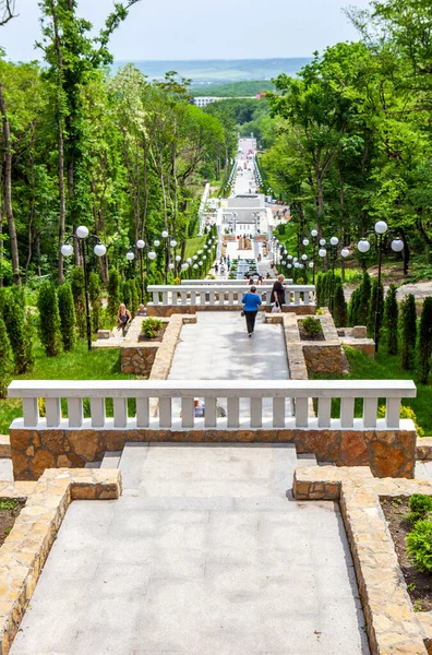 Escalera Cascada Parque Del Resort Zheleznovodsk Región Stavropol Rusia Mayo — Foto de Stock