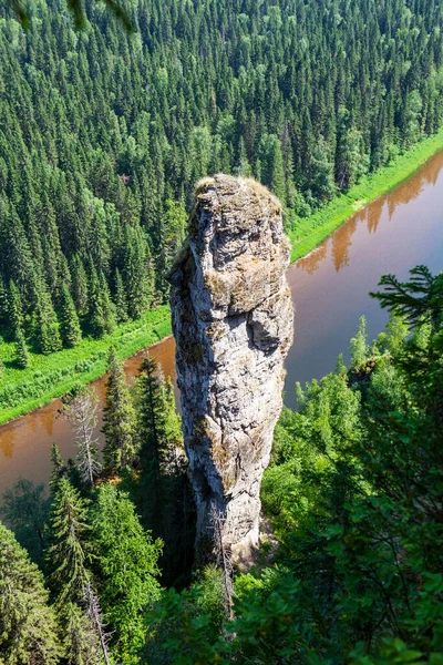 Picturesque Devil Finger Rock Overlooking Usva River Massif Usvinskie Pillars — Stock Photo, Image