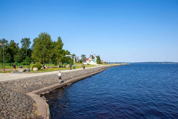 Bankering Sjön Onega Petrozavodsk Republiken Karelen Ryssland Juli 2021 — Stockfoto
