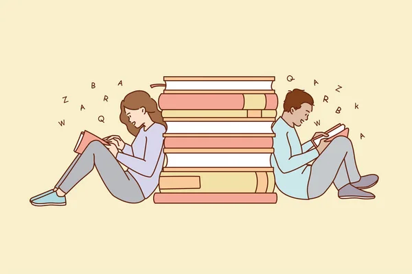 La gente si siede vicino a libri pile di lettura nel fine settimana — Vettoriale Stock