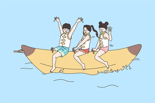 Los niños encantados se divierten paseando en barco banana en el mar — Vector de stock