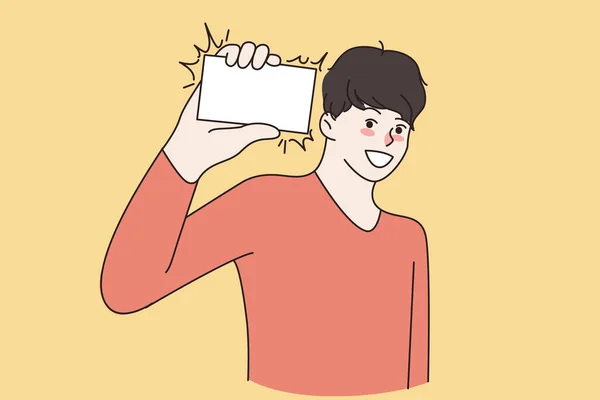 Усміхнений бізнесмен розтягує руку з візитною карткою клієнту — стоковий вектор