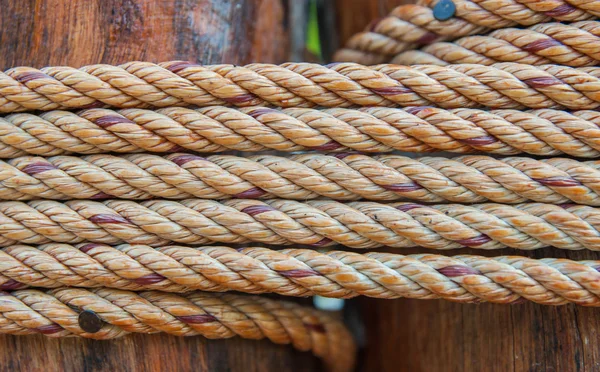 Corda ruvida su legno — Foto Stock