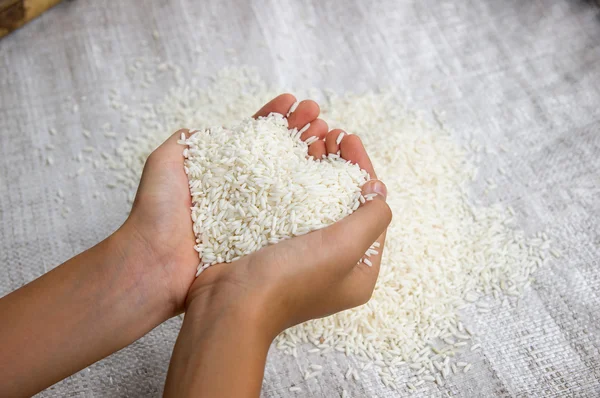 Yandan pirinç — Stok fotoğraf
