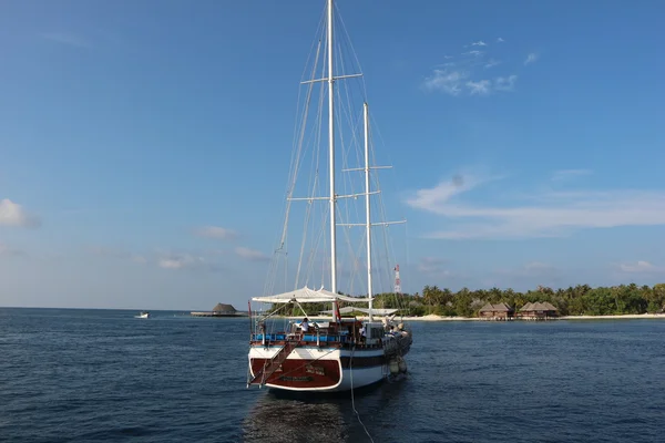 Sailboat near Male. Maldives — Stock Photo, Image