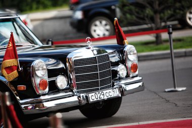 yıldızlı partiler