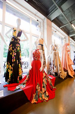 yıldızlı partiler