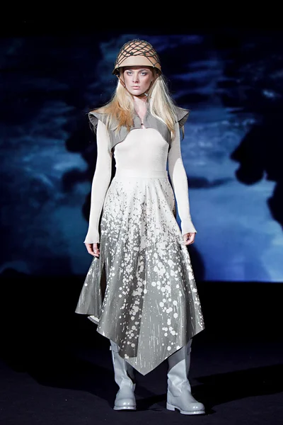 Tasarımcı masha kravtsov