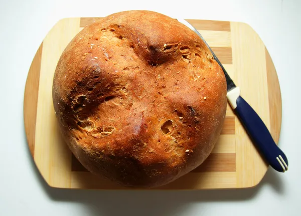 Домашний хлеб с ржаной мукой — стоковое фото