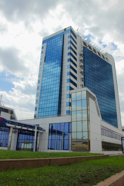 Hotel adlı yolcu Odessa'da terminal