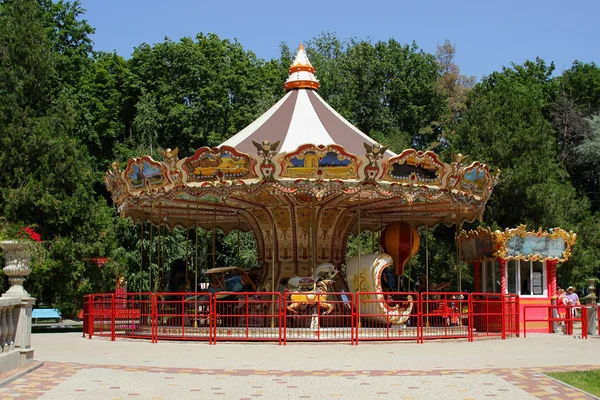 Parktaki atlı karınca.