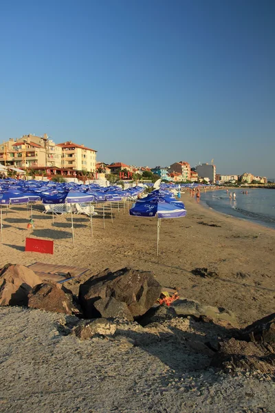 Pomorie, Bulgaria, 22 de julio de 2014, Mañana en la playa — Foto de Stock