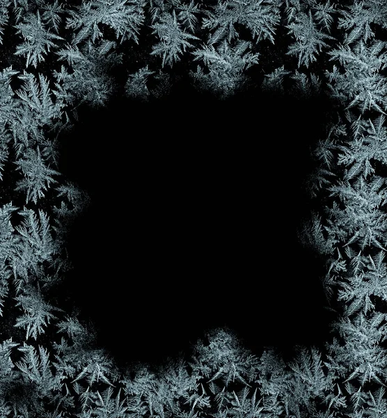黒い背景に氷の結晶の凍てつくパターンのフレーム 抽象的な氷構造のフレームを使用すると 霜効果を適用または追加できます ガラスの上の霜 凍結効果 — ストック写真
