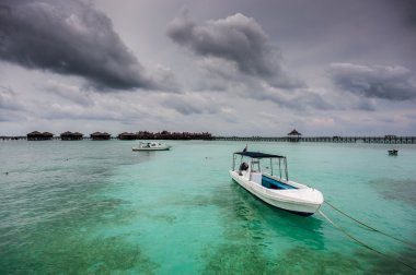 Tekneler ve mabul Island resort