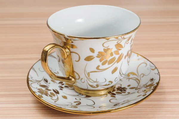 Fancy cup & schotel geïsoleerd — Stockfoto