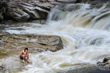 bir depresif adam intihar tefekkür