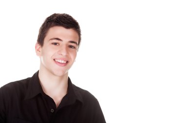 gülümseyen yakışıklı genç
