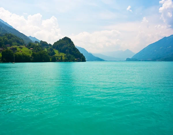 Lago suíço — Fotografia de Stock