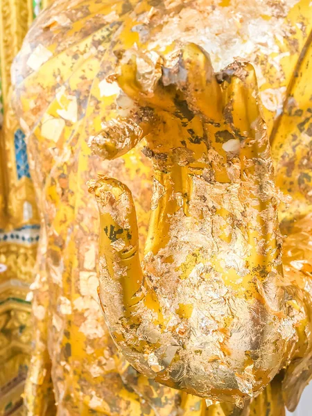 Close Hand Filled Gold Leaf Statue Buddha Concept Shows Devotion — Foto de Stock