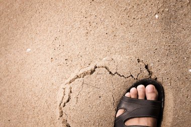 plajda ayakchocolate con granos de café negro