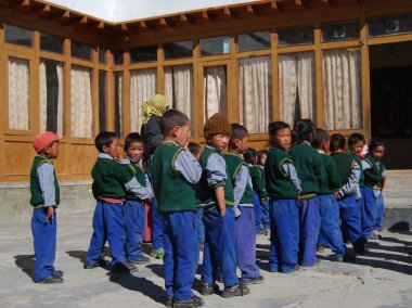 öğrencilerin okul jetsun pema