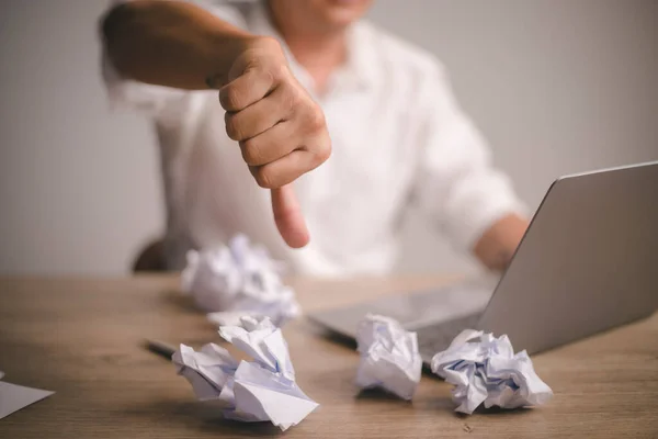 Businessman Pointing Thumbs — Stock Photo, Image