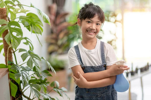 Asian Little Girl Planting Plants House Concept Plant Growing Learning — Stock Photo, Image