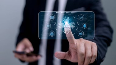 Dijital dönüşüm teknolojisi, IOT, internet gibi şeyler. Fikirlerin dönüşümü ve teknolojinin dijital çağda benimsenmesi, küresel iş yeteneklerini artırıyor. Ai