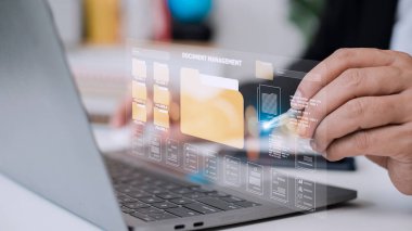 Belge yönetimi konsepti. Sanal ekran simgeleri Belge Yönetim Sistemi (DMS) Çevrimiçi belge veritabanı, verimli arşiv yazılımı, şirket dosyaları ve verilerinin arama ve yönetimi.