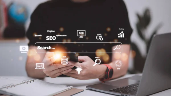 SEO. Arama Motoru Optimizasyonu. Dijital online pazarlama andinetrmet teknoloji kavramı. 