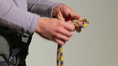 bir sekiz şekli düğüm - Bölüm 1 tying dağcı