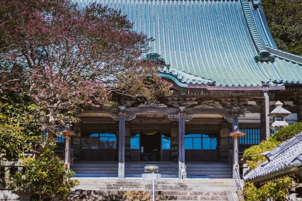 Asia Kultur Koncept Tsurugaoka Hachimangu Helgedom Blå Himmel Kamakura Japan — Stockfoto