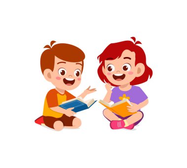 Küçük oğlan ve kız birlikte kitap okuyorlar.