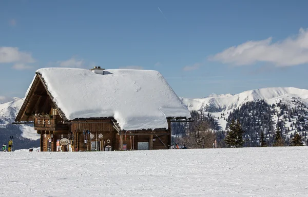 Bir bad kleinkirchheim dağlarda Kayak — Stok fotoğraf