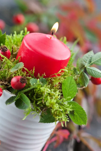 Ghirlanda d'autunno con candela — Foto Stock