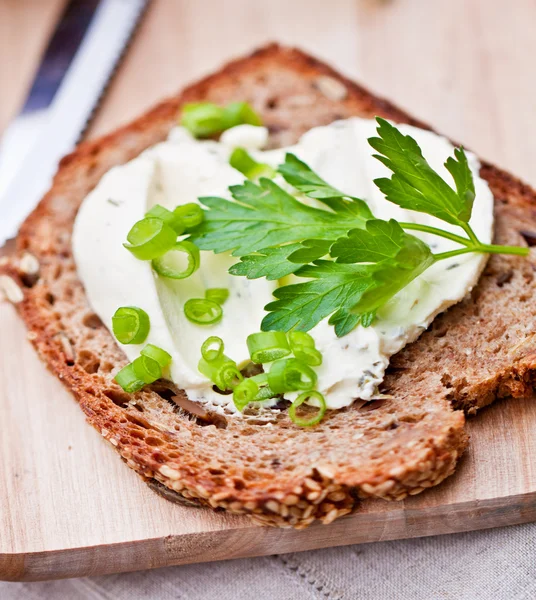 Bread with Curd and Leek — Stock Photo, Image