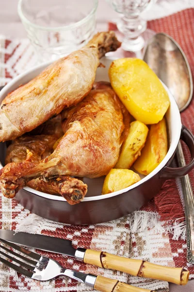 Pollo con Patata — Foto Stock