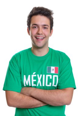 Mexican taraftarların çapraz kollar ile gülüyor