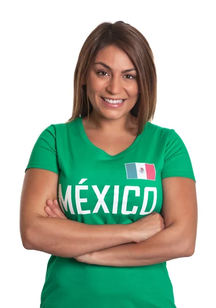 Riéndose chica mexicana con los brazos cruzados — Foto de Stock