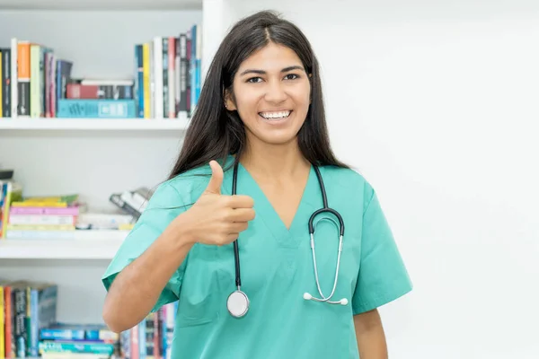 Motivated South American Female Nurse Doctor Hospital — Stockfoto