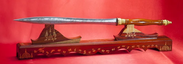 kılıç ayrıntılarını