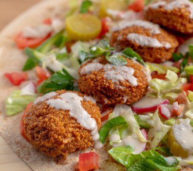 Lübnan yemeği falafel, yakın çekim.