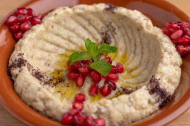 Lübnan yemek mutabbal (patlıcan sosu), yakın çekim