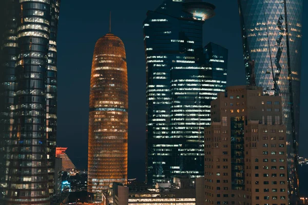 Doha Katar Március 2022 Katar Városkép Naplementekor Színes Égbolttal — Stock Fotó