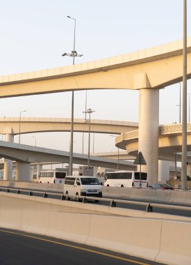 Doha, Katar - 15 Mayıs 2022: Sabah al koridoru Ganj timsahı yakınında..