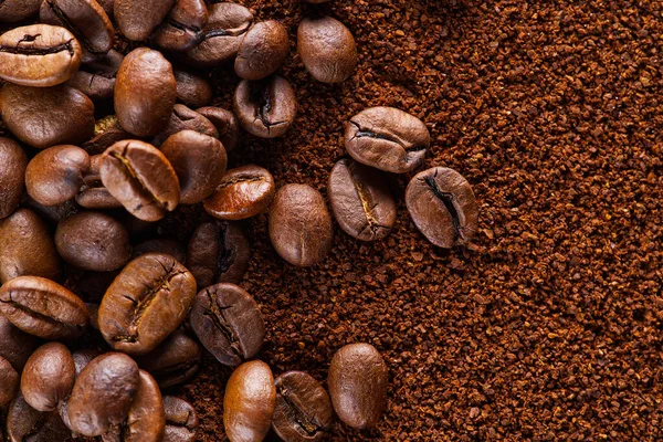 Kahve dokusunu öğütme arka planı, afiş. kahve tozu soyut arkaplan