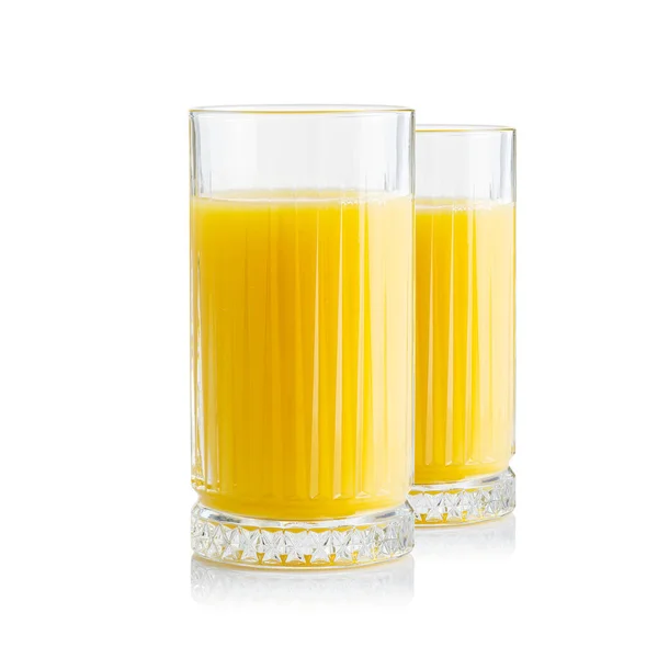 Copo de suco de laranja, isolado em branco. Copo de suco de laranja fresco no fundo branco — Fotografia de Stock