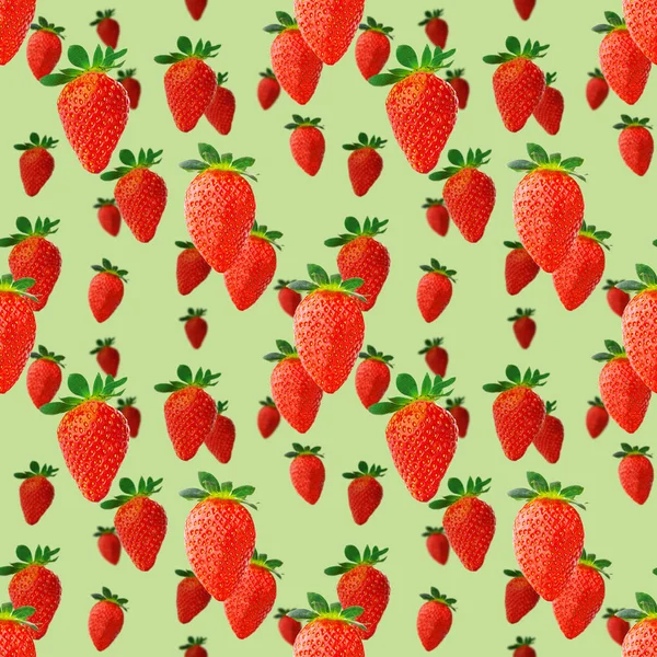 Fresh Strawberry Seamless Pattern Ripe Strawberries Isolated Green Package Design — Stock Photo, Image