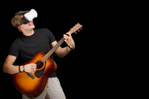 Man Action Playing Guitar Game Virtual Reality Helmet Glasses Black — Fotografia de Stock